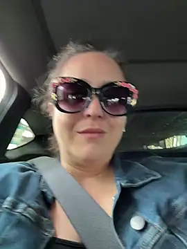sylviahhh online show from 06.26.26