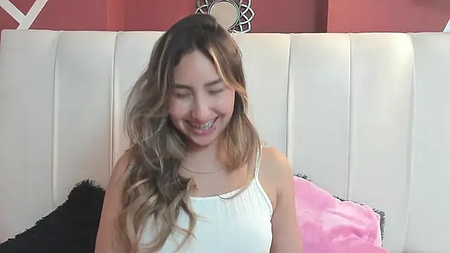 Snapshot of _Emma_Valka chatting on 03.18.25 Emma Valka online show from 03.18.25