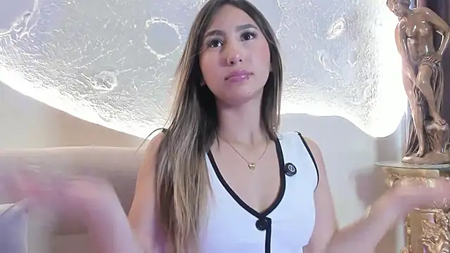 Snapshot of _Emma_Valka chatting on 09.22.25 Emma Valka online show from 09.22.25