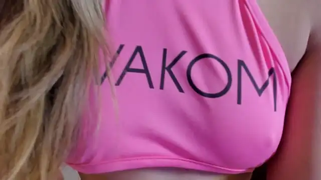 Snapshot of _Emma_Valka chatting on 10.30.25 Emma Valka online show from 10.30.25