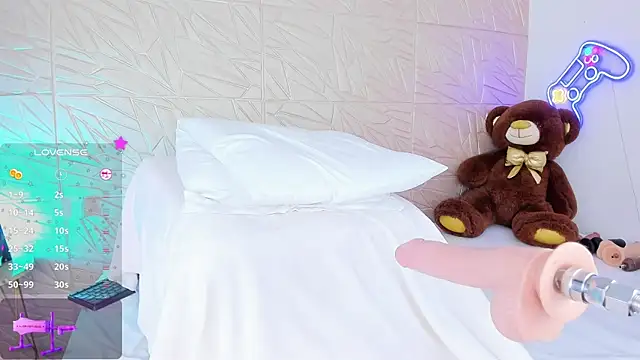 ashley nicoll online show from 01.14.25