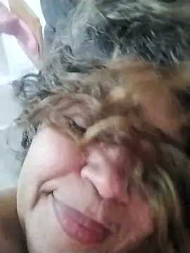 Snapshot of Alma_Sexyy chatting on 11.24.25 Alma Sexyy online show from 11.24.25