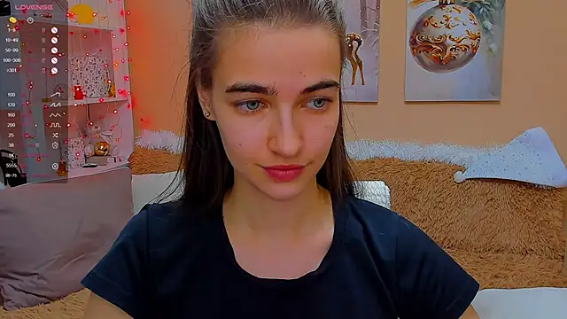 Snapshot of AstoriyaNight chatting on 01.17.25 AstoriyaNight online show from 01.17.25