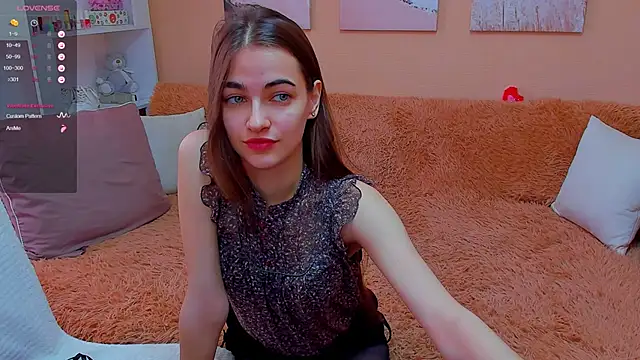 Snapshot of AstoriyaNight chatting on 02.08.25 AstoriyaNight online show from 02.08.25