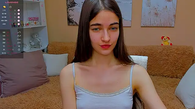 Snapshot of AstoriyaNight chatting on 02.11.25 AstoriyaNight online show from 02.11.25