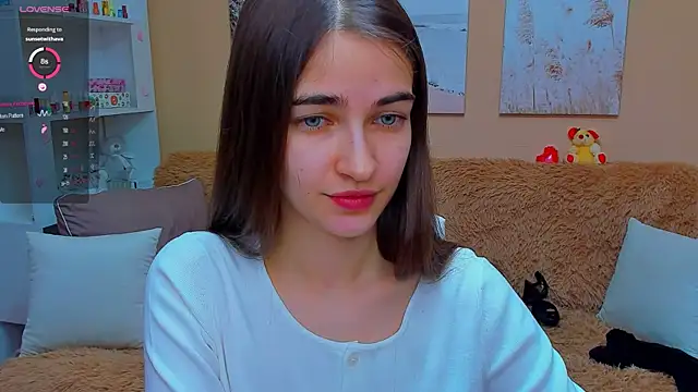 Snapshot of AstoriyaNight chatting on 02.15.25 AstoriyaNight online show from 02.15.25