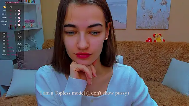 Snapshot of AstoriyaNight chatting on 02.17.25 AstoriyaNight online show from 02.17.25