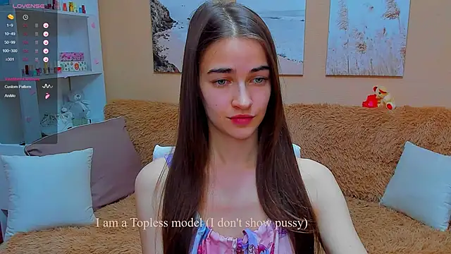 Snapshot of AstoriyaNight chatting on 02.20.25 AstoriyaNight online show from 02.20.25