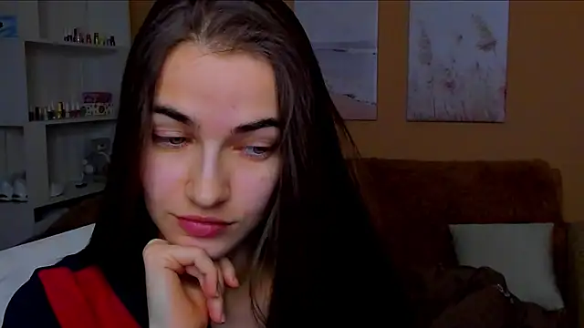 Snapshot of AstoriyaNight chatting on 03.05.25 AstoriyaNight online show from 03.05.25