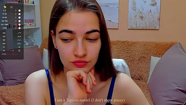 Snapshot of AstoriyaNight chatting on 03.16.25 AstoriyaNight online show from 03.16.25