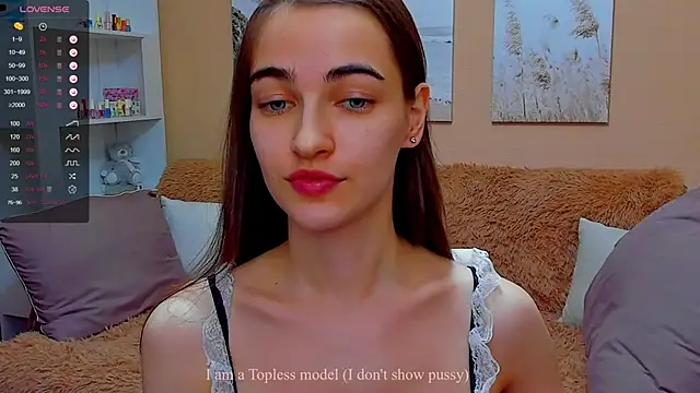 Snapshot of AstoriyaNight chatting on 03.21.25 AstoriyaNight online show from 03.21.25