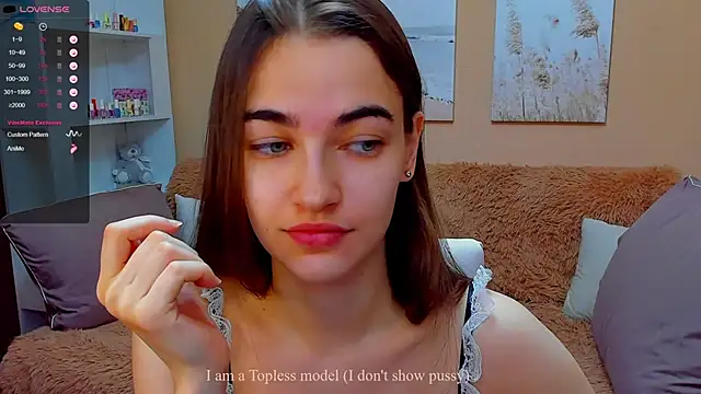 Snapshot of AstoriyaNight chatting on 03.23.25 AstoriyaNight online show from 03.23.25