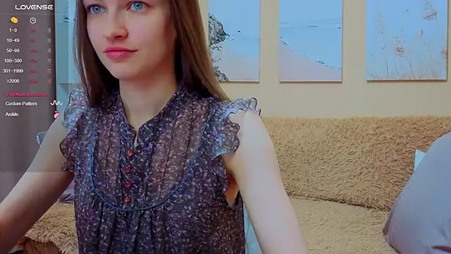 Snapshot of AstoriyaNight chatting on 09.16.25 AstoriyaNight online show from 09.16.25