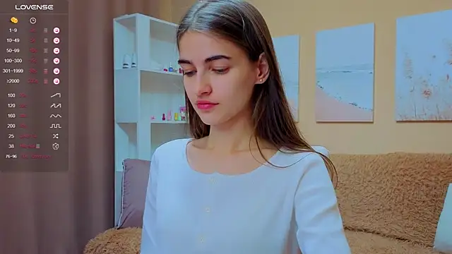 Snapshot of AstoriyaNight chatting on 09.24.25 AstoriyaNight online show from 09.24.25