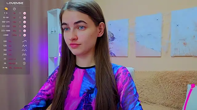 Snapshot of AstoriyaNight chatting on 11.15.25 AstoriyaNight online show from 11.15.25