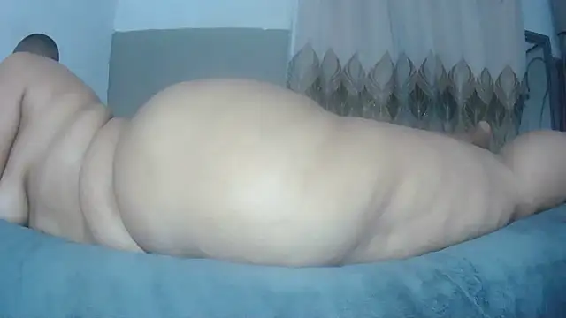 BustyThickyAss online show from 03.09.26