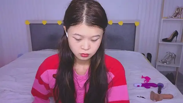 Snapshot of Tina_Kim_ chatting on 02.06.25 Tina Kim online show from 02.06.25