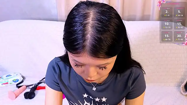 Tina Kim  online show from 04.08.26