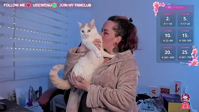 Domina Deivis online show from 02.19.25