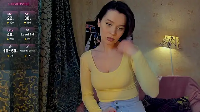 Snapshot of JamieAomi chatting on 01.28.25 JamieAomi online show from 01.28.25