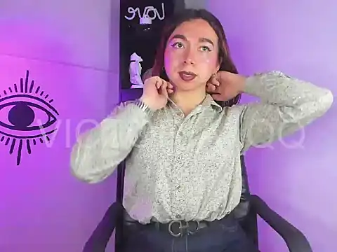 victoria qq online show from 01.04.25