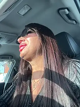 Snapshot of RuslanaXX chatting on 02.12.26 RuslanaXX online show from 02.12.26