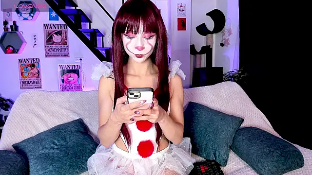 Snapshot of MonxxsLove chatting on 10.10.25 MonxxsLove online show from 10.10.25