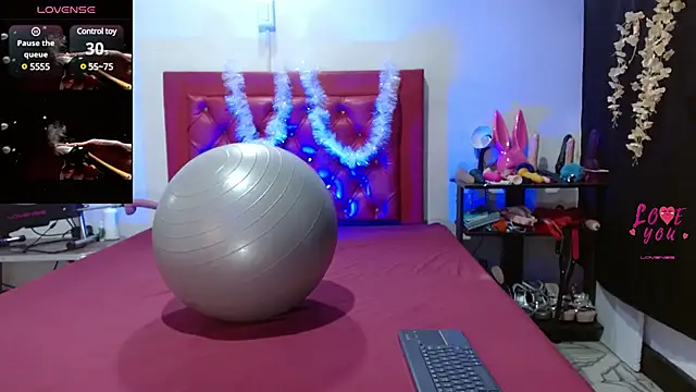 cleopatraa online show from 01.13.25