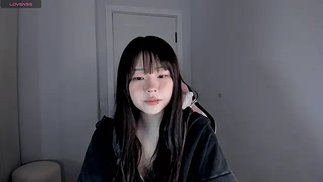 hee young11 online show from 10.24.25