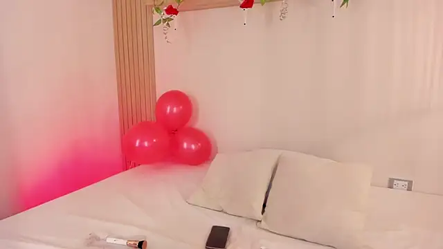 Snapshot of Kleverly_Manson1 chatting on 02.14.25 Kleverly Manson1 online show from 02.14.25