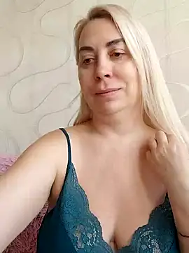 HotJanet online show from 01.11.25