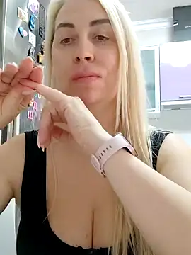 HotJanet online show from 03.17.25