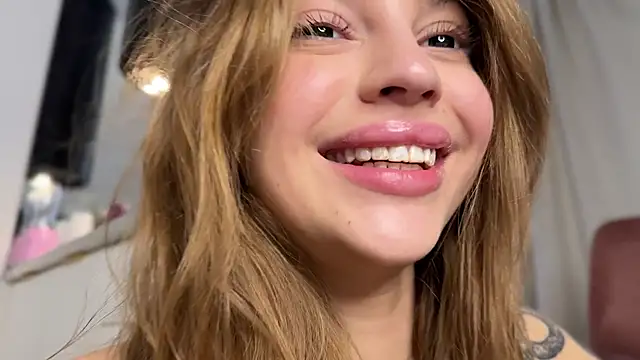 Elsa Ice online show from 12.04.24