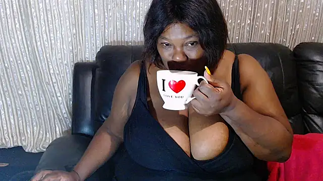 MATUREBUSSTY online show from 02.23.25