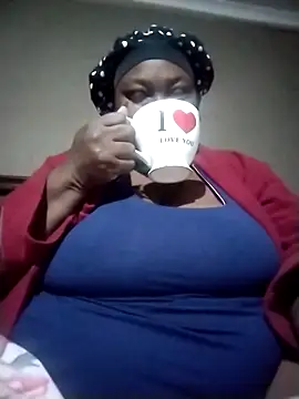 MATUREBUSSTY online show from 03.20.25