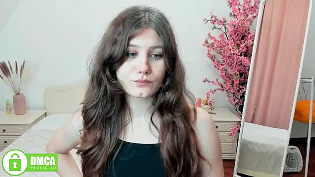 Snapshot of Charlotte_wow chatting on 12.06.24 Charlotte wow online show from 12.06.24