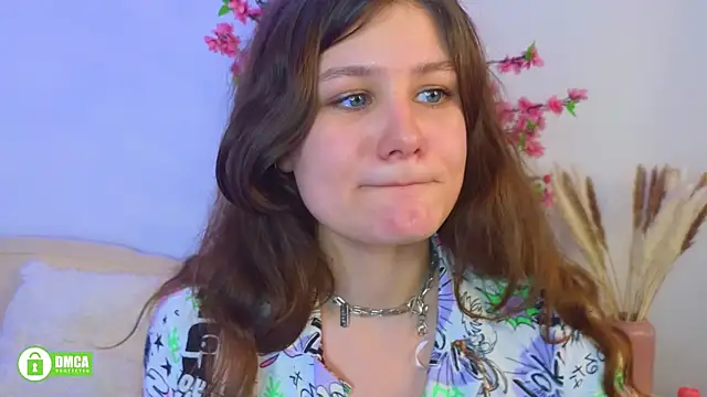 Snapshot of Charlotte_wow chatting on 01.21.25 Charlotte wow online show from 01.21.25