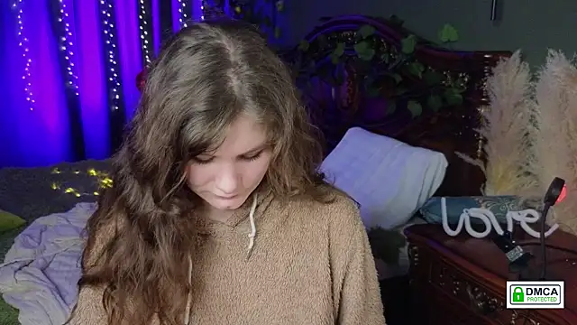 Snapshot of Charlotte_wow chatting on 02.22.25 Charlotte wow online show from 02.22.25