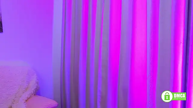 Snapshot of Charlotte_wow chatting on 03.08.25 Charlotte wow online show from 03.08.25