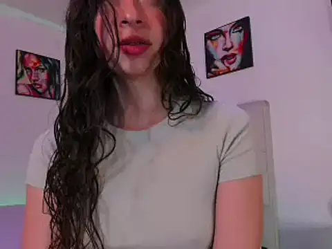 Snapshot of tierra_n chatting on 11.15.25 tierra n online show from 11.15.25