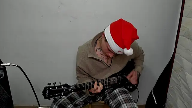 Snapshot of layneinchains chatting on 01.01.25 layneinchains online show from 01.01.25