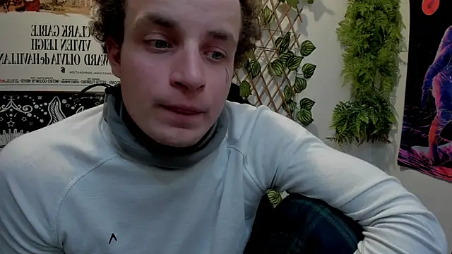 Snapshot of layneinchains chatting on 03.14.25 layneinchains online show from 03.14.25