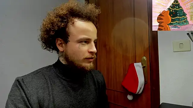 Snapshot of layneinchains chatting on 11.30.25 layneinchains online show from 11.30.25