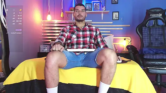 Snapshot of HenryBenso chatting on 12.09.24 HenryBenso online show from 12.09.24