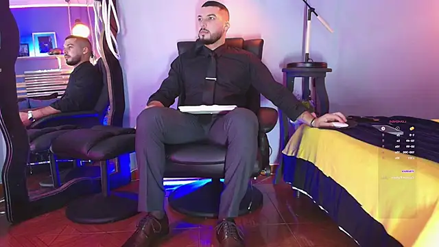 Snapshot of HenryBenso chatting on 03.07.25 HenryBenso online show from 03.07.25