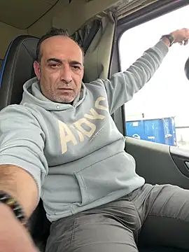 Snapshot of dzhakar chatting on 02.10.25 dzhakar online show from 02.10.25