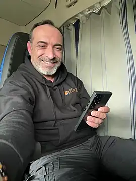 Snapshot of dzhakar chatting on 02.27.25 dzhakar online show from 02.27.25