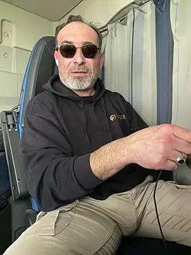 Snapshot of dzhakar chatting on 02.23.26 dzhakar online show from 02.23.26