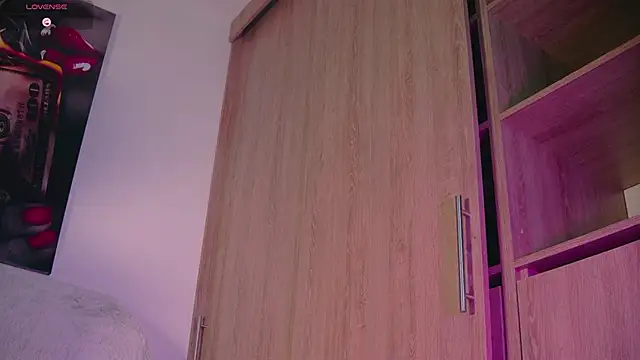 aidaadams online show from 09.29.25