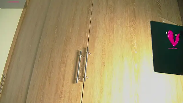 aidaadams online show from 10.29.25